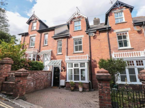 12 Ridge Hill